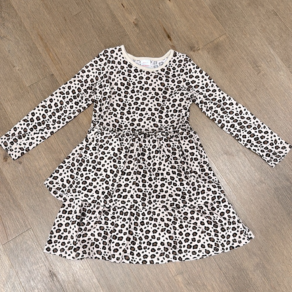 Hanna Andersson leopard print twirly dress (size 110/5)